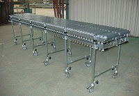 extendable flexible conveyor systems with flexible gravity rollers