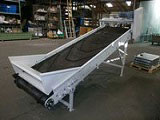 Wide Inclined belt conveyor with chevron belt